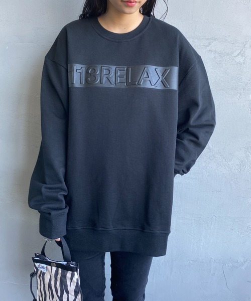 1piu1uguale3 RELAX（ウノピュウノウグァーレトレリラックス）の「[1PIU1UGUALE3 RELAX/ウノピゥウノウグァーレトレ リラックス] 別注 エンボス加工ボックスロゴプリント クルーネックスウェット（スウェット・レディース・ホワイト/ブラック・S/M/L）」の20枚目の写真