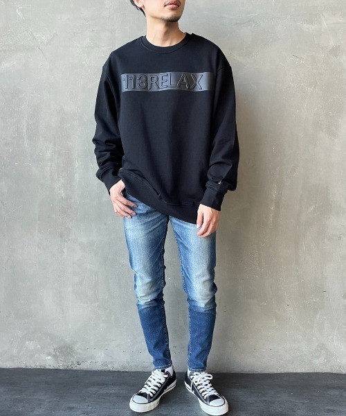 1piu1uguale3 RELAX（ウノピュウノウグァーレトレリラックス）の「[1PIU1UGUALE3 RELAX/ウノピゥウノウグァーレトレ リラックス] 別注 エンボス加工ボックスロゴプリント クルーネックスウェット（スウェット・レディース・ホワイト/ブラック・S/M/L）」の5枚目の写真