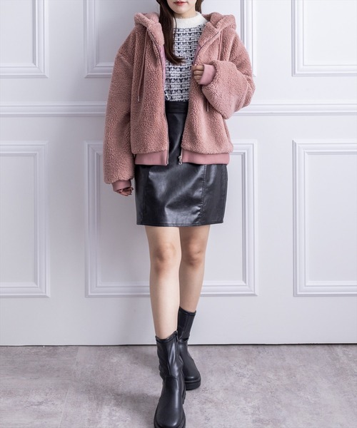 clear（クリア）の「ショート丈ボアブルゾン（ブルゾン・レディース・ピンク/ブラック/ベージュ・F）」の6枚目の写真