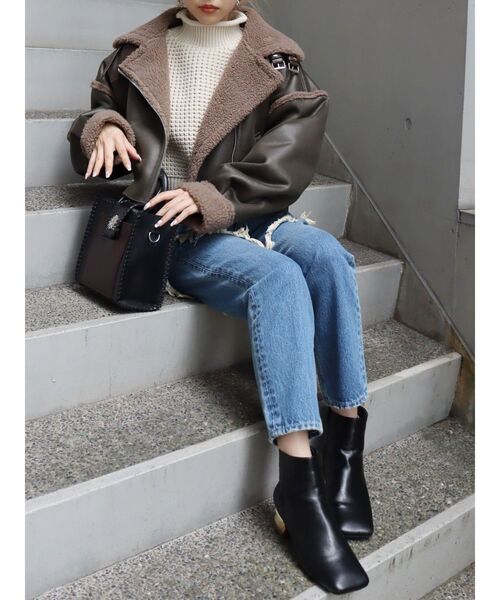 EVRIS（エヴリス）の「フリンジデザインテーパードデニムパンツ（デニムパンツ・レディース・インディゴブルー/ライトブルー・SMALL/MEDIUM）」の14枚目の写真