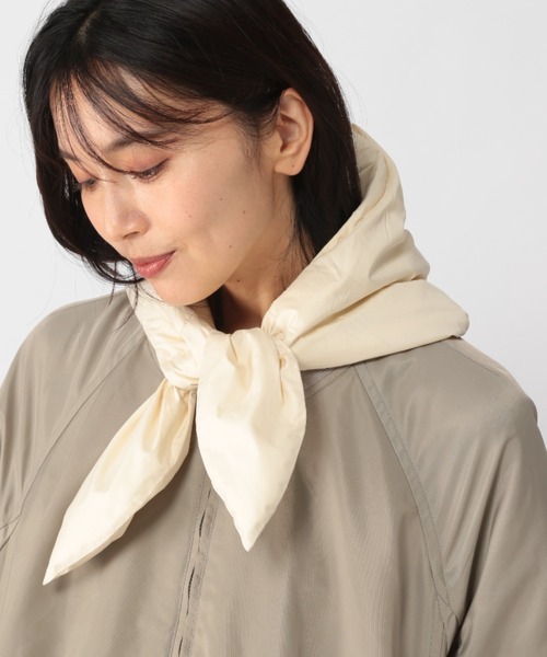 ORCIVAL（オーシバル）の「BARNYARDSTORM / ORCIVAL ダウンフード（ネックウォーマー/スヌード・レディース・アイボリー/ブラック・FREE）」の7枚目の写真