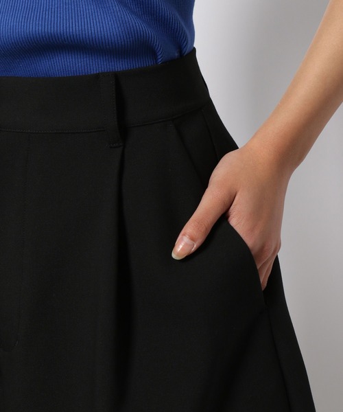 PAGEBOY(ページボーイ)の「タックショートパンツ(その他パンツ・レディース・ベージュ/オフホワイト/ブラック・FREE)」の13枚目の写真