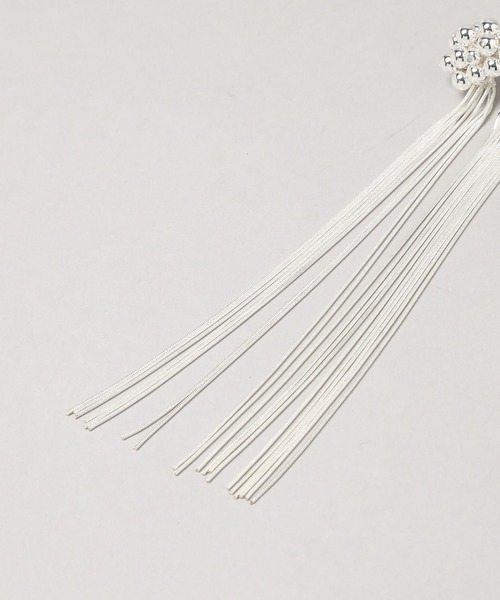 HARE（ハレ）の「メタルボールデザインヘアカフ(HARE)（バレッタ/ヘアクリップ・レディース・シルバー/シルバー系その他・FREE）」の11枚目の写真