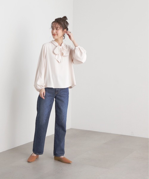 N.(N. Natural Beauty Basic)(エヌエヌナチュラルビューティーベーシック)の「◆前後2WAYボウタイリボンブラウス(シャツ/ブラウス・レディース・ブルー/オフホワイト/グレー・MEDIUM)」の5枚目の写真