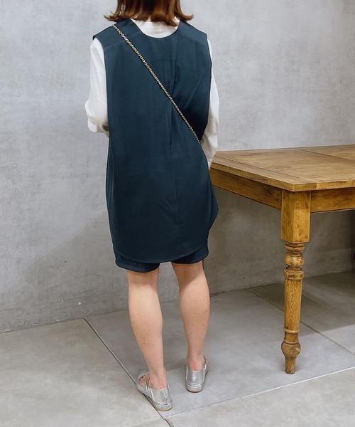 un dix cors（アンディコール）の「肩タック深Vベスト（ベスト・レディース・ベージュ/ネイビー・FREE）」の19枚目の写真