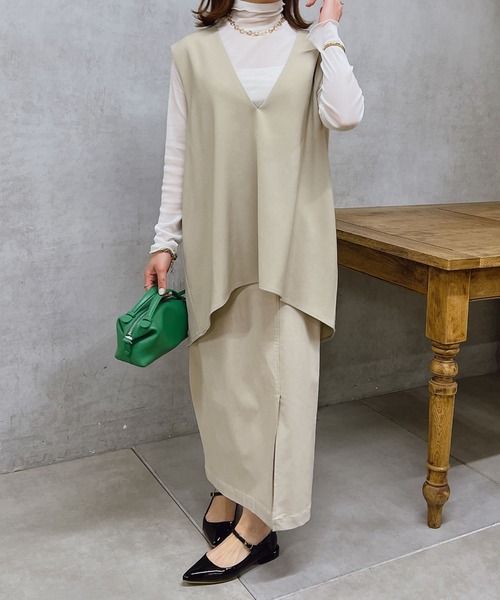 un dix cors（アンディコール）の「肩タック深Vベスト（ベスト・レディース・ベージュ/ネイビー・FREE）」の10枚目の写真