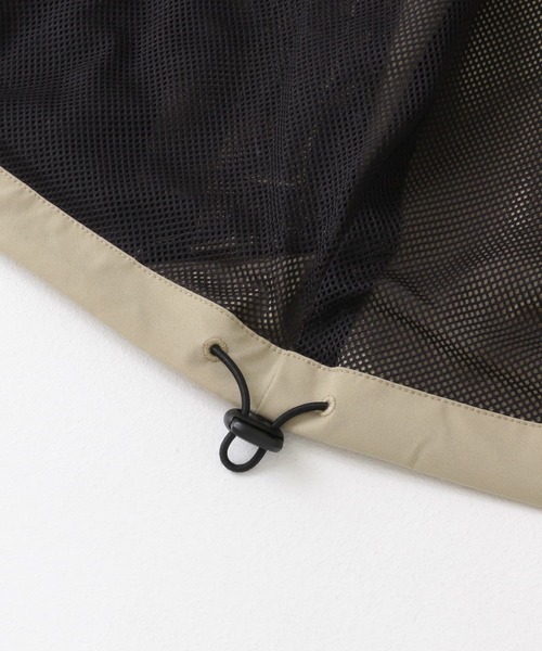 Uiscel（ユイセル）の「『別注』Uiscel×OUTDOORPRODUCTS　アウターB（ブルゾン・レディース・ブラック/ベージュ・LARGE/MEDIUM）」の6枚目の写真