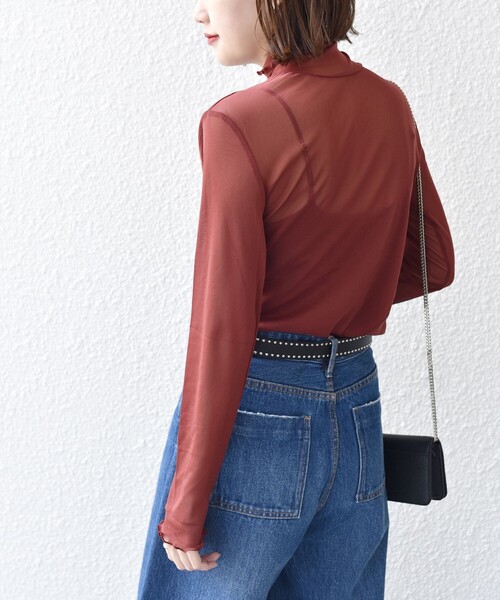 SHIPS(シップス)の「*〈手洗い可能〉シアー メッシュ タートル カットソー ◇(Tシャツ/カットソー・レディース・ライトグリーン/ダークグレー/オフホワイト/ブラック/ワインレッド・ONE SIZE)」の5枚目の写真