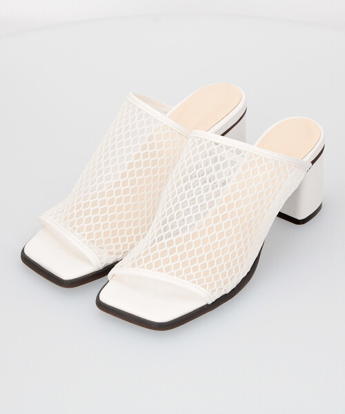 COMME CA ISM（コムサイズム）の「スクエアトゥメッシュ　ミュール（サンダル・レディース・オフホワイト/ブラック・23.5cm/24.5cm）」の11枚目の写真