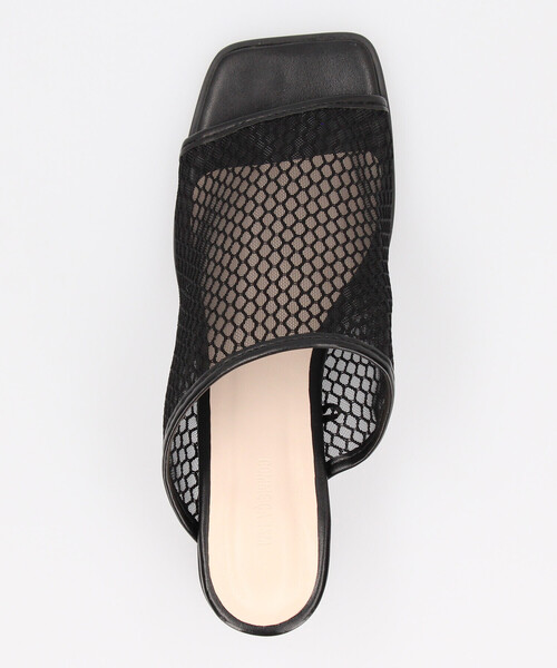 COMME CA ISM（コムサイズム）の「スクエアトゥメッシュ　ミュール（サンダル・レディース・オフホワイト/ブラック・23.5cm/24.5cm）」の4枚目の写真