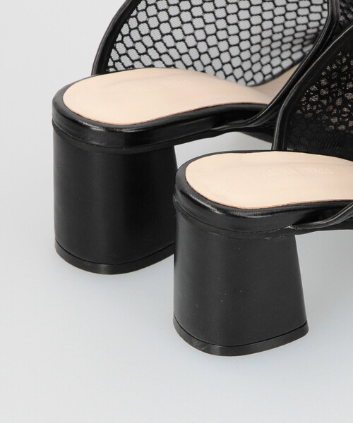 COMME CA ISM（コムサイズム）の「スクエアトゥメッシュ　ミュール（サンダル・レディース・オフホワイト/ブラック・23.5cm/24.5cm）」の8枚目の写真