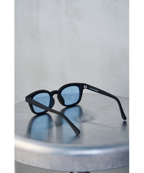 AZUL by moussy(アズールバイマウジー)の「WELLINGTON EYEWEAR/ウェリントンアイウェア(サングラス・メンズ・ブラック/ライトベージュ・FREE)」の12枚目の写真