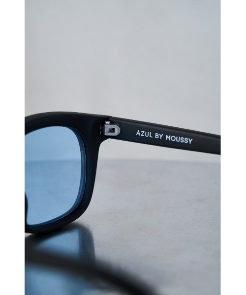 AZUL by moussy(アズールバイマウジー)の「WELLINGTON EYEWEAR/ウェリントンアイウェア(サングラス・メンズ・ブラック/ライトベージュ・FREE)」の14枚目の写真