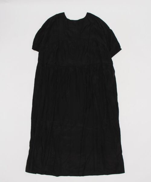 サテンティアードVネックワンピース