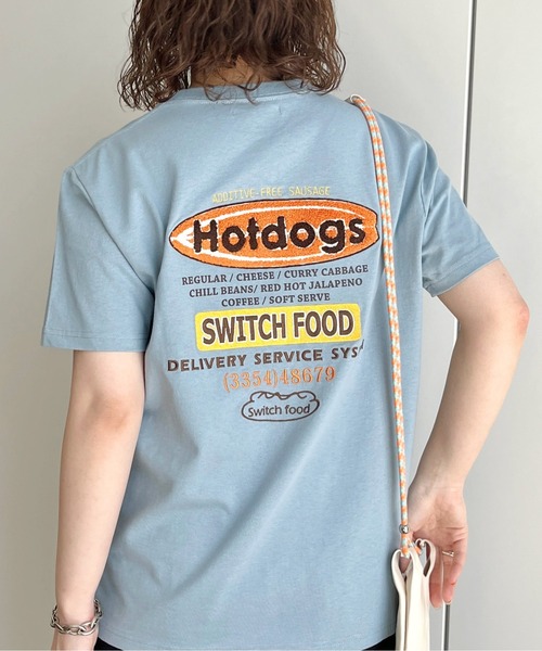 CPCM(シーピーシーエム)の「アソートバック刺繍T(Tシャツ/カットソー・レディース・ホワイト系その他/グリーン/ホワイト/サックスブルー/チャコールグレー/オフホワイト/グリーン系その他/ブラック/ホワイト系その他3/ホワイト系その他2/ネイビー・MEDIUM/LARGE/X-LARGE)」の11枚目の写真