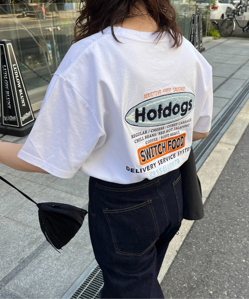 CPCM(シーピーシーエム)の「アソートバック刺繍T(Tシャツ/カットソー・レディース・ホワイト系その他/グリーン/ホワイト/サックスブルー/チャコールグレー/オフホワイト/グリーン系その他/ブラック/ホワイト系その他3/ホワイト系その他2/ネイビー・MEDIUM/LARGE/X-LARGE)」の12枚目の写真