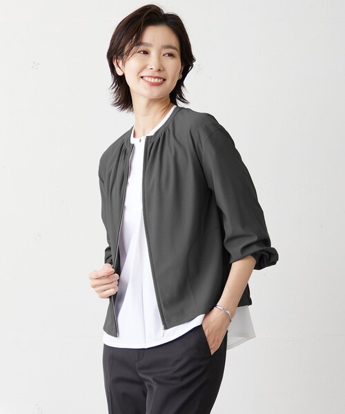 J.PRESS（ジェイプレス）の「シアー ブルゾン（ブルゾン・レディース・グレー系/ベージュ系/ネイビー系・LARGE/MEDIUM）」の2枚目の写真