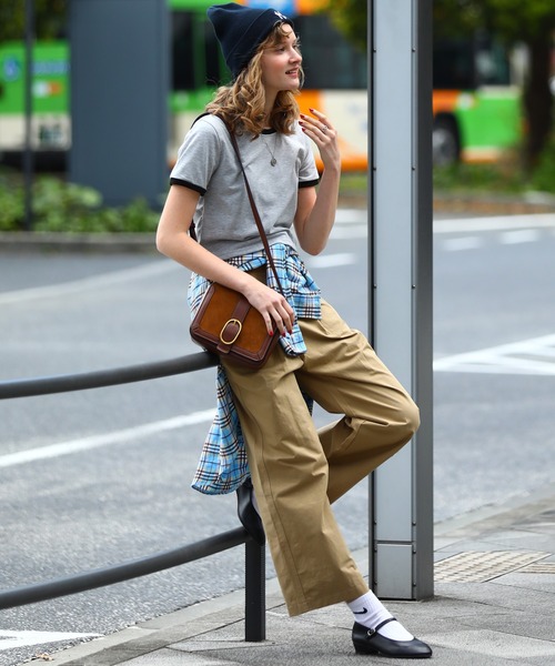 sara&cake（サラアンドケイク）の「クロップドリンガーTシャツ（Tシャツ/カットソー・レディース・ホワイト/ブラック/グレー/レッド/ブルー/グリーン・FREE）」の9枚目の写真