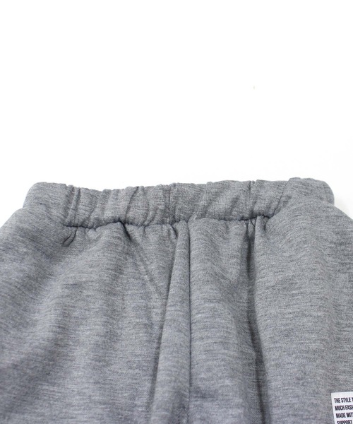 THE CASUAL（カジュアル）の「無地6分丈テーパードパンツ（その他パンツ・キッズ・ブラック/杢グレー/ダークグリーン/ベージュ/ネイビー/チャコール・110cm/120cm/130cm/140cm/150cm/160cm）」の18枚目の写真