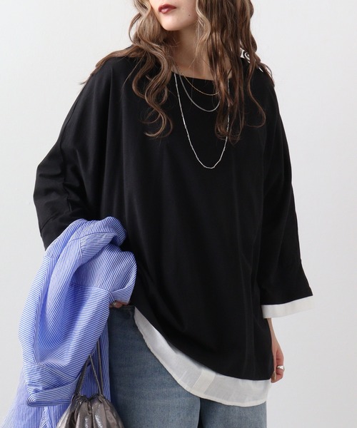 atONE(アットワン)の「atONE ゆるっと異素材レイヤードTシャツ 七分袖(Tシャツ/カットソー・レディース・ブラック/ライトブラウン/カーキ/グレイッシュベージュ・4L~5L/LL~3L/M-L)」の2枚目の写真