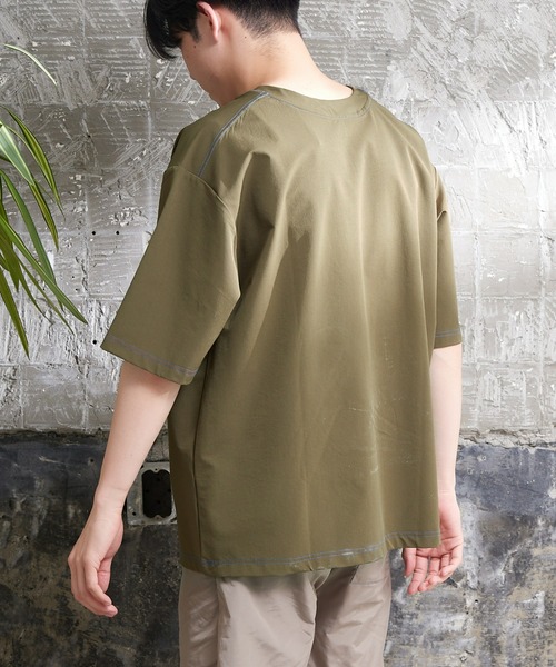 CIAOPANIC TYPY（チャオパニックティピー）の「配色ステッチTee型ラッシュガード（水着・メンズ・チャコールグレー/ブルー/カーキ・LARGE/X-LARGE）」の16枚目の写真