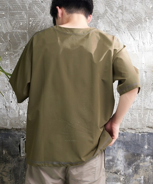 CIAOPANIC TYPY（チャオパニックティピー）の「配色ステッチTee型ラッシュガード（水着・メンズ・チャコールグレー/ブルー/カーキ・LARGE/X-LARGE）」の17枚目の写真