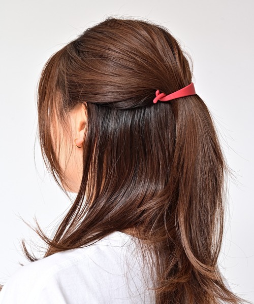 Alite cloth（アリーテクロス）の「クロスバナナクリップ（バレッタ/ヘアクリップ・レディース・ブラウン/ネイビー/ブラック/ワイン・F）」の9枚目の写真