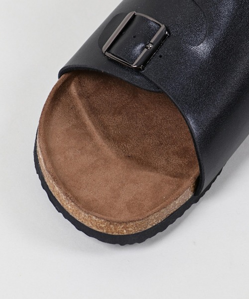 SPINNS（スピンズ）の「フェイクレザーダブルモンクサンダル（サンダル・メンズ・ブラック・L/M）」の3枚目の写真