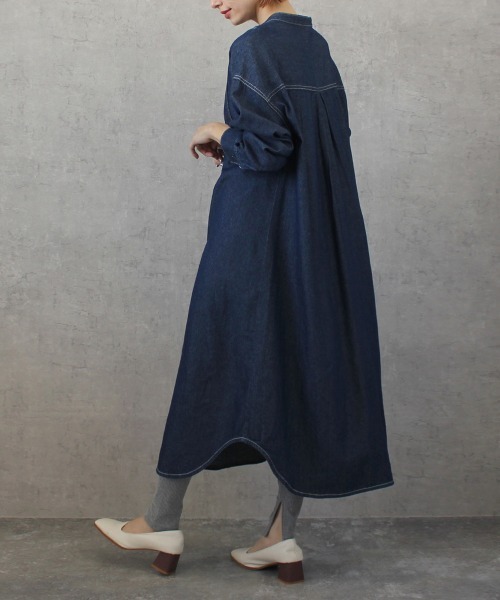 Emma（SELECT LEVERY）（エマ セレクトリベリー）の「デニムブザムシャツワンピース（シャツワンピース・レディース・ライトブルー/ブルー/ワンウォッシュ/ホワイト・MEDIUM/LARGE）」の15枚目の写真