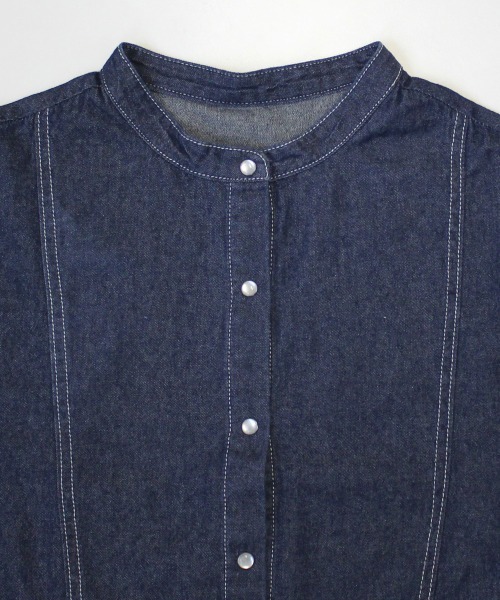 Emma（SELECT LEVERY）（エマ セレクトリベリー）の「デニムブザムシャツワンピース（シャツワンピース・レディース・ライトブルー/ブルー/ワンウォッシュ/ホワイト・MEDIUM/LARGE）」の16枚目の写真