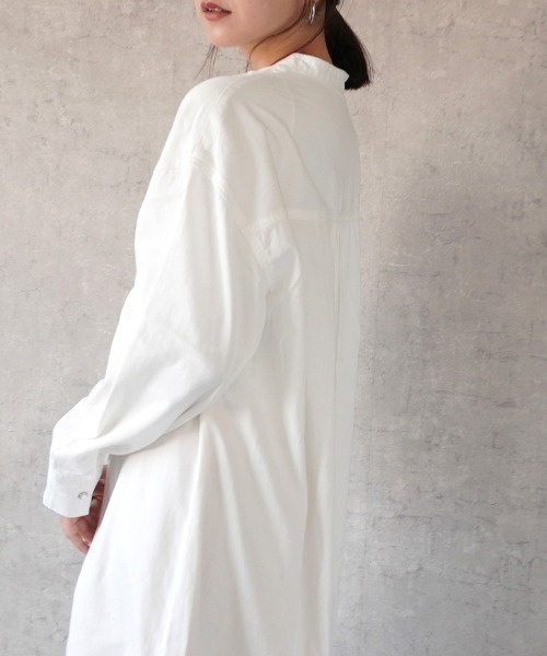 Emma（SELECT LEVERY）（エマ セレクトリベリー）の「デニムブザムシャツワンピース（シャツワンピース・レディース・ライトブルー/ブルー/ワンウォッシュ/ホワイト・MEDIUM/LARGE）」の6枚目の写真