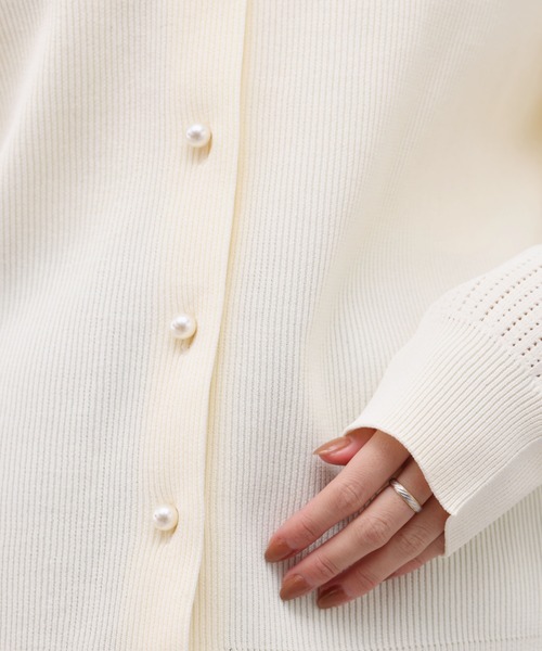 Chez toi（シェトワ）の「パールボタンアイレットカーディガン（カーディガン/ボレロ・レディース・ブラック/ライム/ブルー/オレンジ/オフホワイト・FREE）」の15枚目の写真