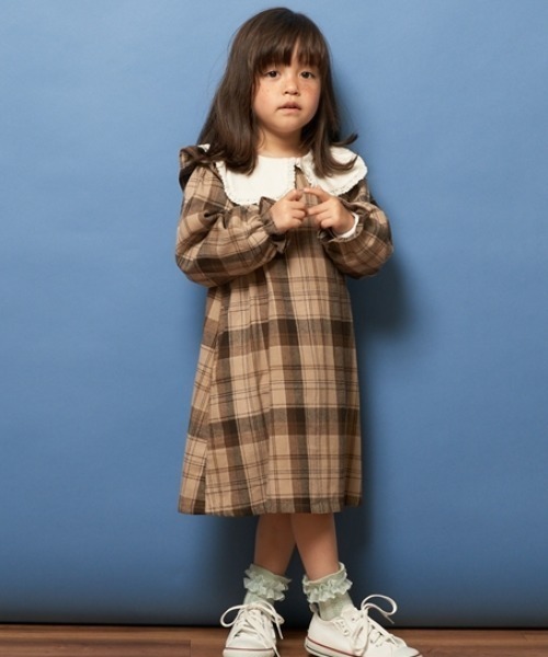 Lycee mine(リセマイン)の「【やみつきになる着心地】フリル衿付きトップス(Tシャツ/カットソー・キッズ・オフホワイト/ライトピンク/ベージュ/ミント・140cm/150cm/130cm/100cm/110cm/120cm)」の14枚目の写真