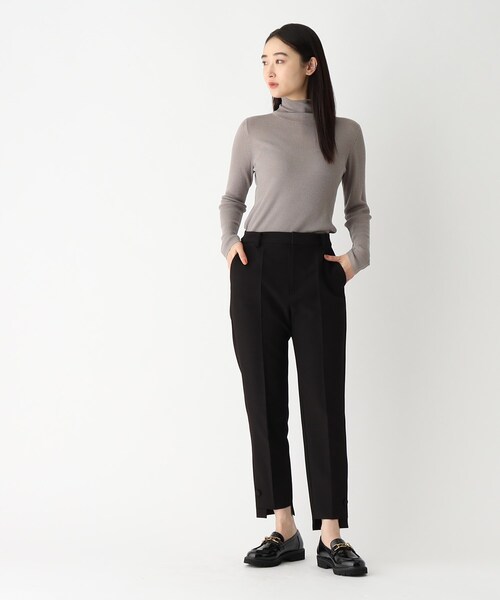 OPAQUE.CLIP(オペークドットクリップ)の「◆【大草直子さんコラボ】2way裾ボタンテーパードパンツ(その他パンツ・レディース・ダークブラウン/ブラック/ピンク系・40/38/36)」の5枚目の写真