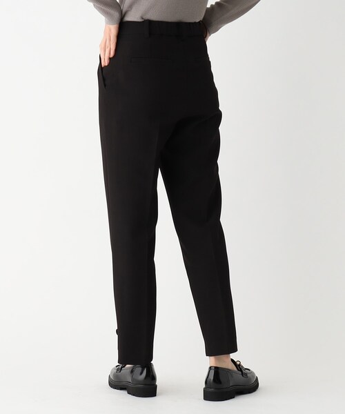 OPAQUE.CLIP(オペークドットクリップ)の「◆【大草直子さんコラボ】2way裾ボタンテーパードパンツ(その他パンツ・レディース・ダークブラウン/ブラック/ピンク系・40/38/36)」の9枚目の写真