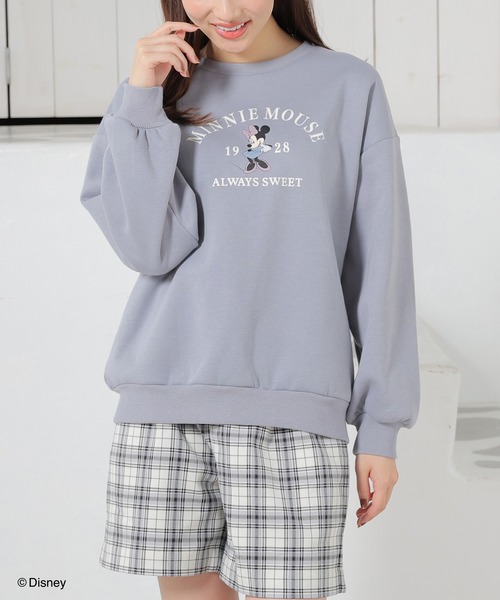 Honeys(ハニーズ)の「ディズニー/Disney/ゆるスウェットトップス(スウェット・レディース・スミクロ/ブルー系その他/アイボリー・M/LL/L/S)」の12枚目の写真