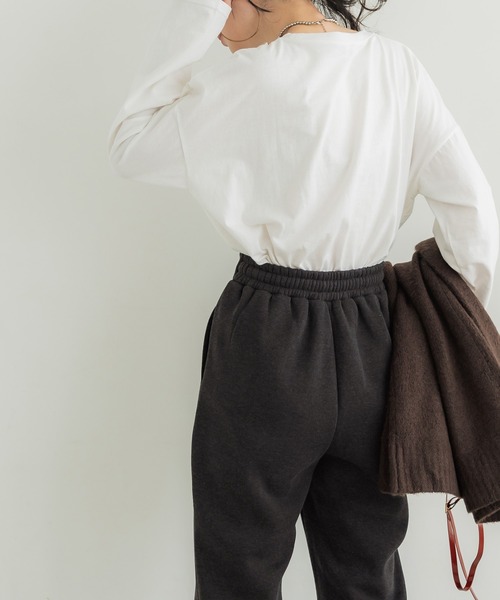 coca(coca)(コカ)の「ふわりースリットパンツ(スウェットパンツ・レディース・ブラック/チャコール・M/L)」の5枚目の写真