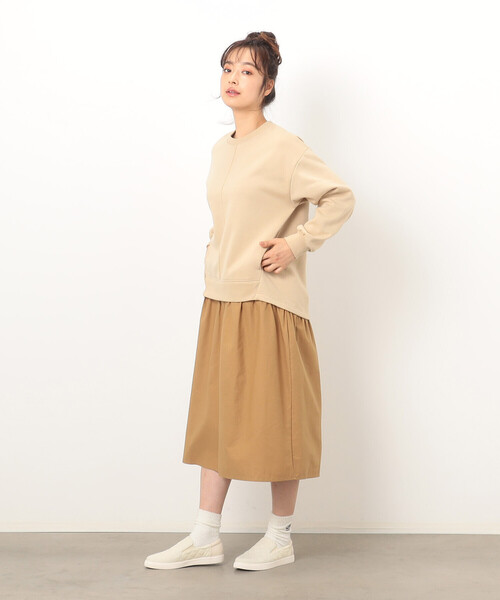 ONIGIRI(オニギリ)の「裏起毛ドッキング ワンピース(ワンピース・レディース・ベージュ/チャコール・M/L)」の14枚目の写真