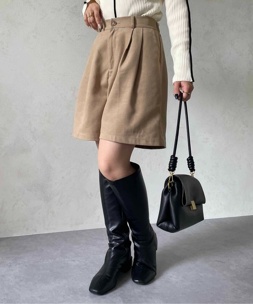 Thevon(ゼボン)の「起毛タックハーフパンツ(その他パンツ・レディース・チャコールグレー/ベージュ/ブラック・FREE)」の3枚目の写真