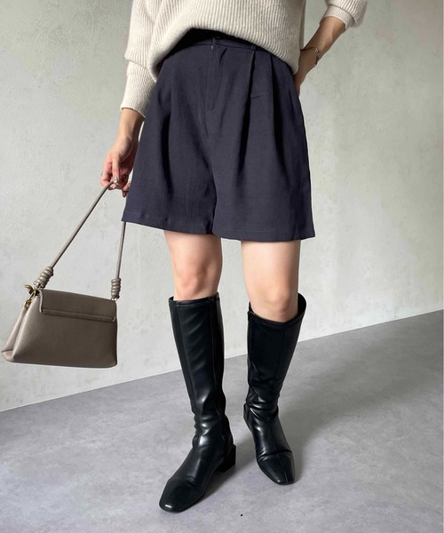 Thevon(ゼボン)の「起毛タックハーフパンツ(その他パンツ・レディース・チャコールグレー/ベージュ/ブラック・FREE)」の2枚目の写真