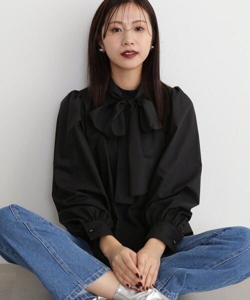 N.（N. Natural Beauty Basic）（エヌエヌナチュラルビューティーベーシック）の「◆リボンタイ付ボリュームブラウス（Tシャツ/カットソー・レディース・オフホワイト/ブルー/ブラック・MEDIUM）」の9枚目の写真