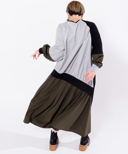 OSMOSIS(オズモーシス)の「配色切替ワンピース(ワンピース・レディース・ブラック/ライトグレー・ONE SIZE)」の5枚目の写真