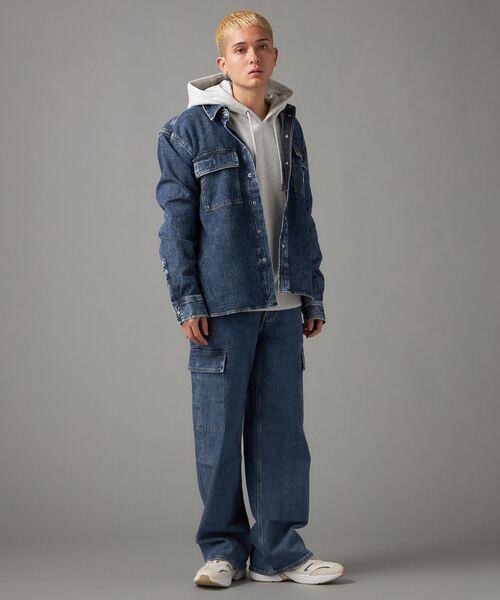 Calvin Klein（カルバン・クライン）の「ユニセックス リラックスフィット パーカー（パーカー・メンズ・ブラック/グレー・M/S/L/XS）」の18枚目の写真