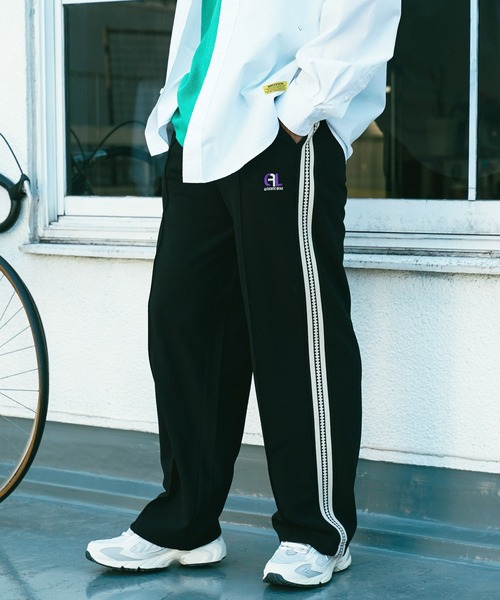 BAYFLOW（ベイフロー）の「ライントラックパンツ（その他パンツ・メンズ・ネイビー/ブラック/グリーン・LARGE/MEDIUM）」の2枚目の写真