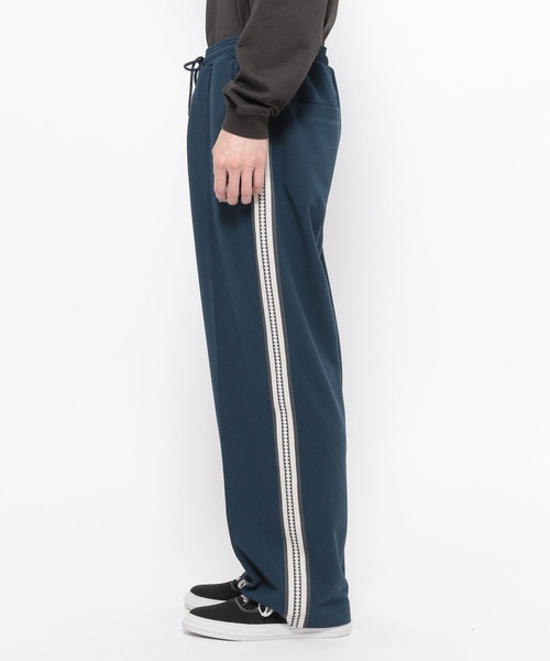 BAYFLOW（ベイフロー）の「ライントラックパンツ（その他パンツ・メンズ・ネイビー/ブラック/グリーン・LARGE/MEDIUM）」の17枚目の写真