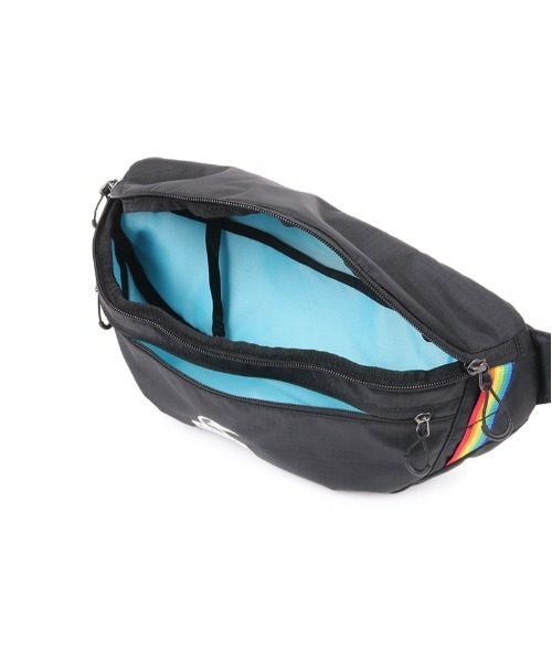 CHUMS(チャムス)の「【CHUMS】Spring Dale Waist Pack(ボディバッグ/ウエストポーチ・メンズ・ブラック系その他・FREE)」の5枚目の写真