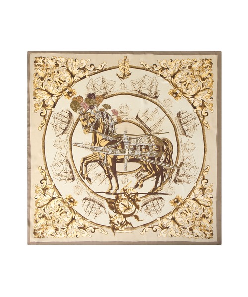 Julia Boutique(ジュリアブティック)の「90×90cmサイズ・ヴィンテージ風サテン生地スカーフ/100016(バンダナ/スカーフ・レディース・C/D/E/F/S/T/A/H/J/O/Q/K/L/M/N/B/G/I/P/R・ONE)」の3枚目の写真