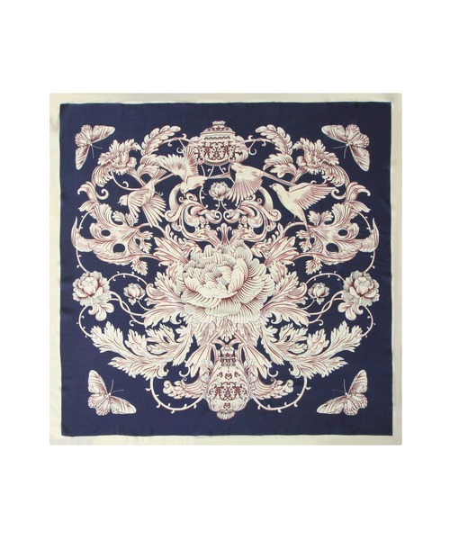 Julia Boutique(ジュリアブティック)の「90×90cmサイズ・ヴィンテージ風サテン生地スカーフ/100016(バンダナ/スカーフ・レディース・C/D/E/F/S/T/A/H/J/O/Q/K/L/M/N/B/G/I/P/R・ONE)」の16枚目の写真