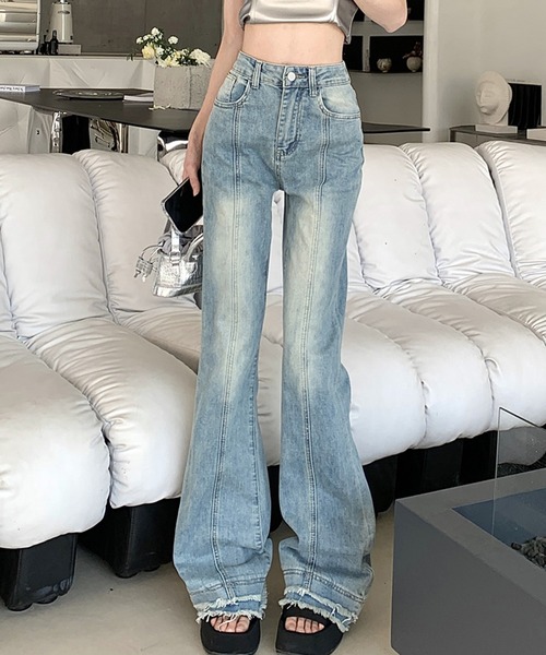 Twinkle;pm(トゥインクルピーエム)の「ハイウエストフリンジデニムパンツ(デニムパンツ・レディース・ライトブルー・SMALL/MEDIUM/LARGE)」の2枚目の写真
