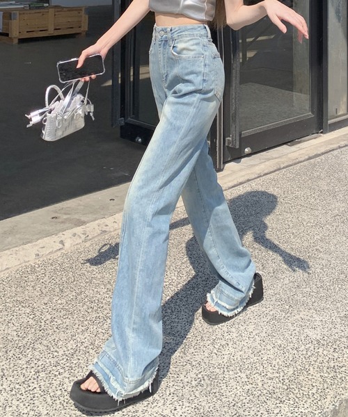 Twinkle;pm(トゥインクルピーエム)の「ハイウエストフリンジデニムパンツ(デニムパンツ・レディース・ライトブルー・SMALL/MEDIUM/LARGE)」の8枚目の写真